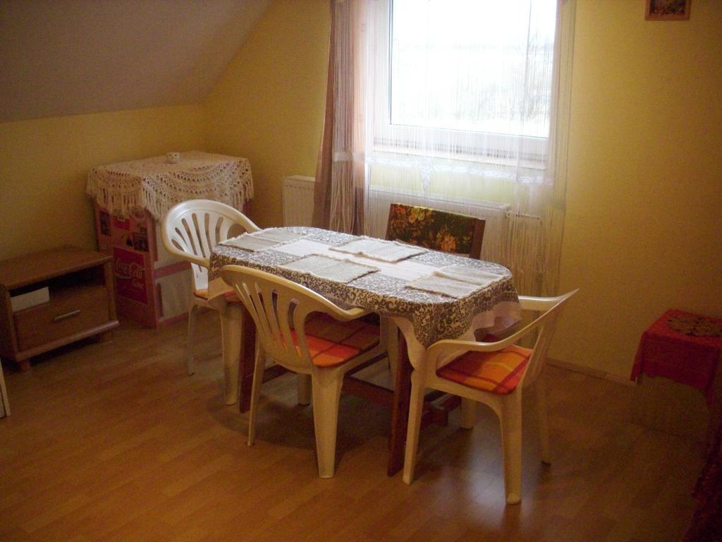 Penzion Jesenice Jesenice (Karlovy Vary) Bagian luar foto